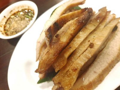 คอหมูย่าง