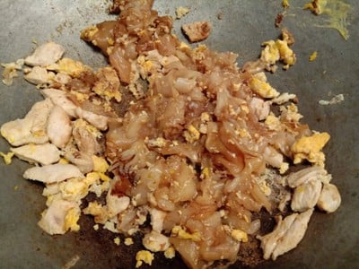 วิธีทำ เส้นใหญ่ผัดซีอิ๊วไก่ วิธีทำ เส้นใหญ่ผัดซีอิ๊วไก่