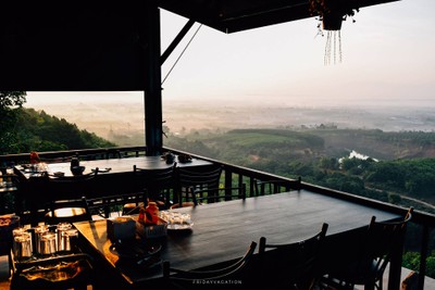 ที่ร้านมีอาหารเช้าไว้บริการด้วย ฟินมากเลย