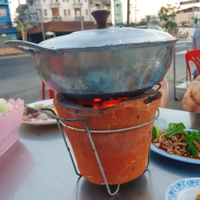 เมนูของร้าน จ่าบ๊อบจิ้มจุ่ม