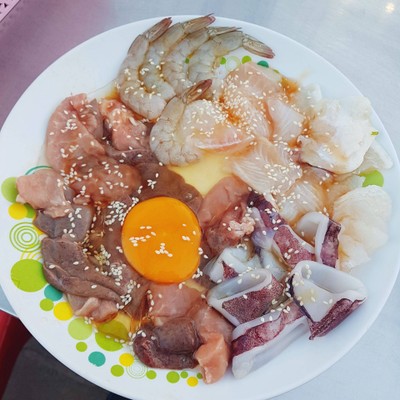 เมนูของร้าน จ่าบ๊อบจิ้มจุ่ม