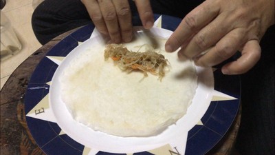 วิธีทำ ปอเปี๊ยะทอดไส้หมูสับและกุ้ง วิธีทำ ปอเปี๊ยะทอดไส้หมูสับและกุ้ง