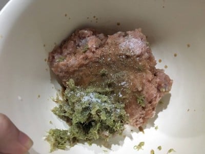 วิธีทำ ปอเปี๊ยะทอดไส้หมูสับและกุ้ง วิธีทำ ปอเปี๊ยะทอดไส้หมูสับและกุ้ง