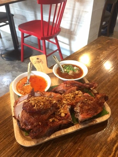 ไก่ย่างหนังกรอบ