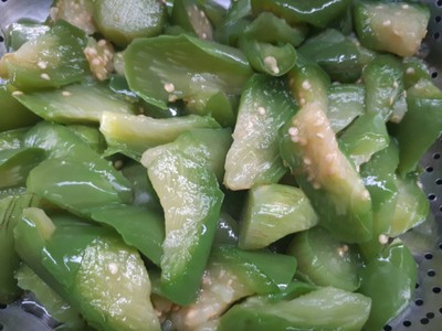 ผัดมะเขือ เหลือจะห้ามใจ