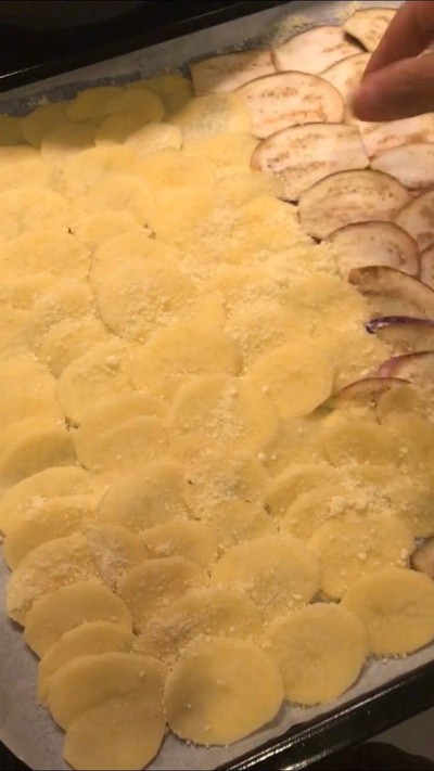 วิธีทำ Scalloped Potato Roll
