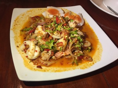 ยำถั่วพลูกุ้งสด รสดีมาก อร่อยกลมกล่อมค่ะ
