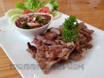 Pasinee Park (พาสินี่) Pasinee Park (พาสินี่)