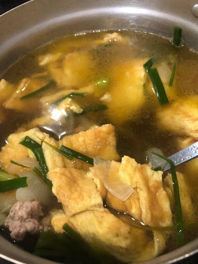 วิธีทำ ไข่น้ำซุปหอมใหญ่ วิธีทำ ไข่น้ำซุปหอมใหญ่