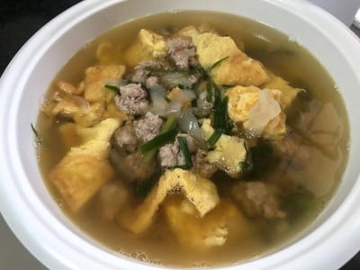 วิธีทำ ไข่น้ำซุปหอมใหญ่ วิธีทำ ไข่น้ำซุปหอมใหญ่