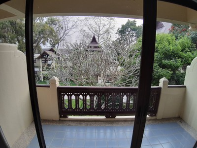 ระเบียงมองเห็นวิว