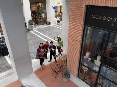 แวะถ่ายรูปกันเต็มที่