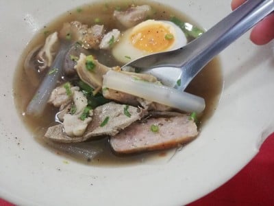 อาหาร หรือ เครื่องดื่ม