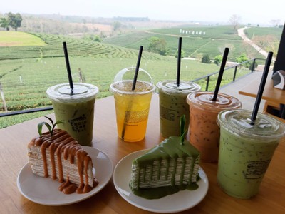 เครปเค้ก และน้ำอร่อยทุกอย่าง