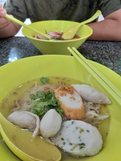 แวะกินก๋วยเตี๋ยว ออกเดินทางต่อ 7:30