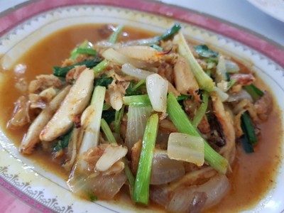 เนื้อปูผัดผงกะหรี่