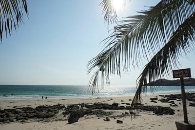 หาดถ้ำพัง