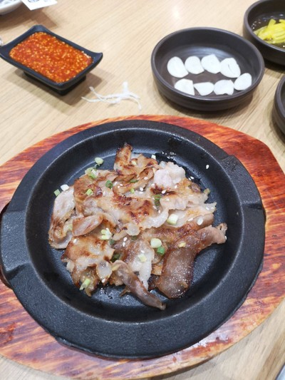 หมูย่าง