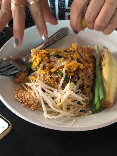 โกจุก ก๋วยเตี๋ยวเรือสูตรสับปะรด โกจุก ก๋วยเตี๋ยวเรือสูตรสับปะรด