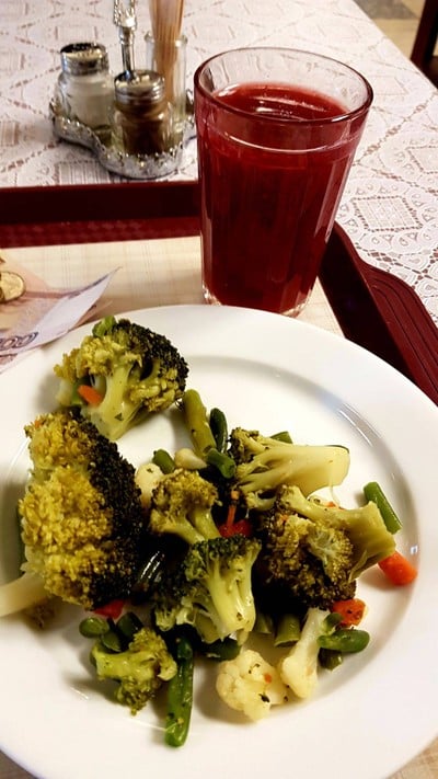 อาหาร หรือ เครื่องดื่ม