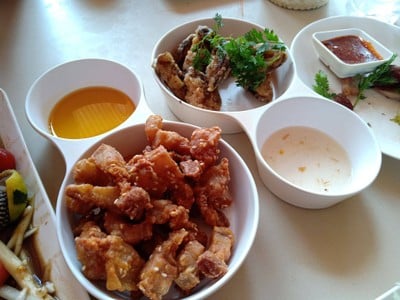 อาหาร หรือ เครื่องดื่ม