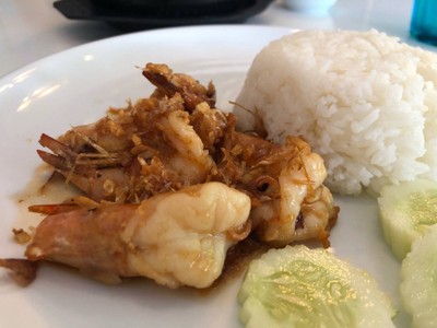กุ้วกระเทียมราดข้าว