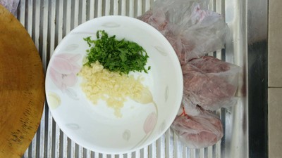 หมูก้อนทอด