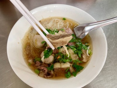 เกาเหลาเนื้อเปื่อยตลาดพลู (ต.จันทร์เพ็ญ) ตลาดพลู