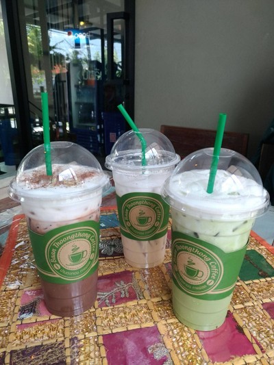 อาหาร หรือ เครื่องดื่ม