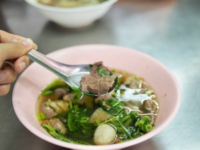 เกาเหลาเนื้อเปื่อยตลาดพลู (ต.จันทร์เพ็ญ) ตลาดพลู