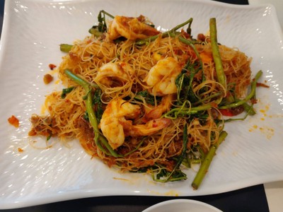 หมี่กระเฉด แซบจริง
