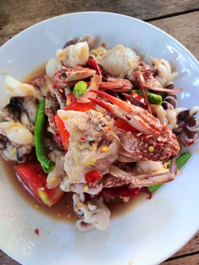 ส้มตำปลาร้า​ปูม้าหนวดหมึก