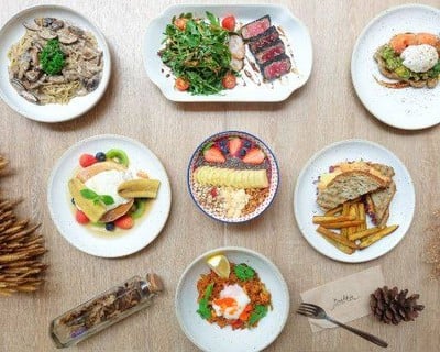Brekkie Organic Cafe & Juice Bar Brekkie Organic Cafe & Juice Bar