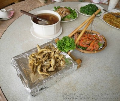 อาหาร หรือ เครื่องดื่ม
