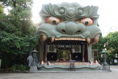 วัด"Namba Yasaka Shrine "วัดญี่ปุ่นที่มีหัวสิงห์เป็นเอกลักษณ์