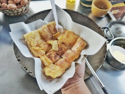 โรตีกล้วยใส่ไข่