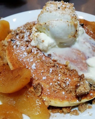 Apple Crumble Pancake 13.95 AUD = 315 บาท
