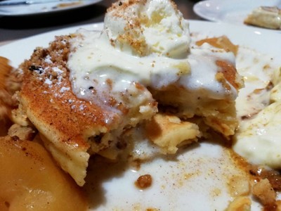 Apple Crumble Pancake 13.95 AUD = 315 บาท