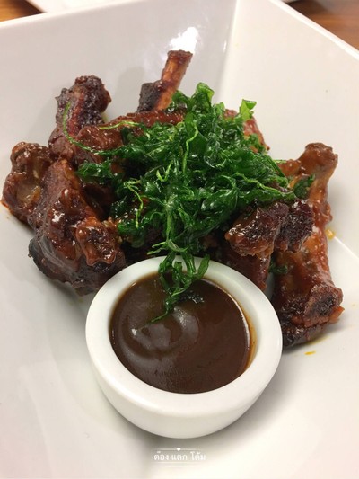 STICKY SPARE RIBS