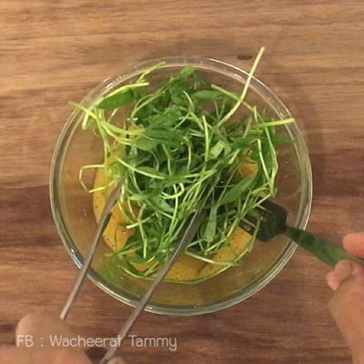 วิธีทำ แกงจืดไข่เจียวต้นอ่อนผักบุ้ง กับเห็ดหอม วิธีทำ แกงจืดไข่เจียวต้นอ่อนผักบุ้ง กับเห็ดหอม