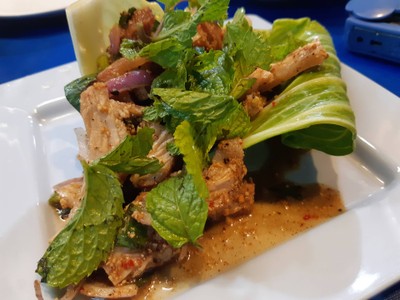 นำ้ตกหมู