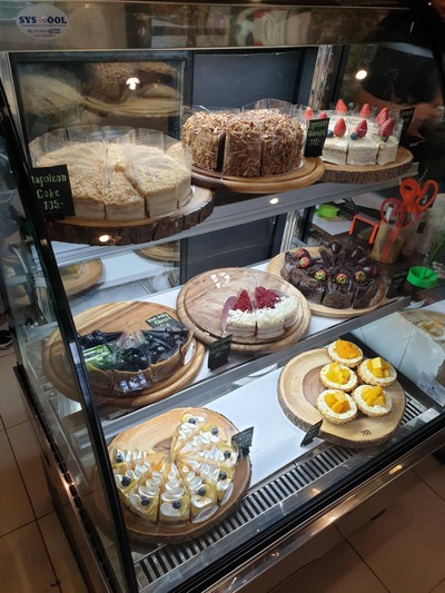 อาหาร หรือ เครื่องดื่ม