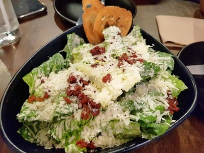 เมนูของร้าน Cast Iron Burgerhaus