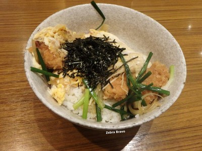 ข้าวหน้าหมูทอด (เซ็นโบว์)
