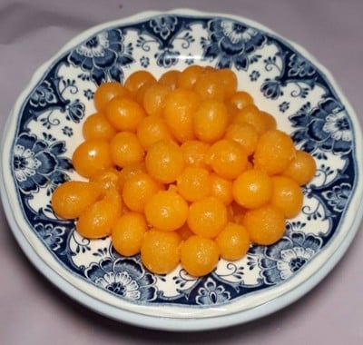 ขนมหวานแม่นิด