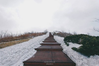 ทางขึ้นยาวไกล