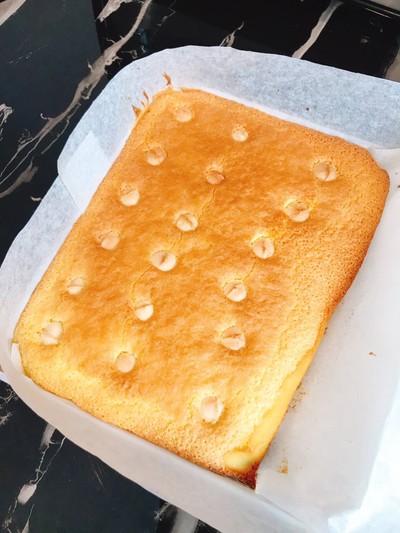 วิธีทำ Macadamia White Chocolate Blondies วิธีทำ Macadamia White Chocolate Blondies