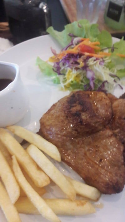 อาหาร หรือ เครื่องดื่ม