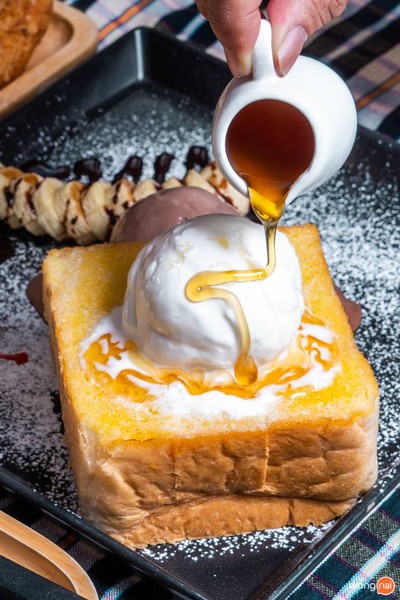Shibuya Honey Toast