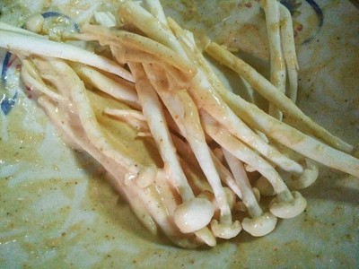 วิธีทำ เห็ดทอดซอสไข่กุ้ง วิธีทำ เห็ดทอดซอสไข่กุ้ง